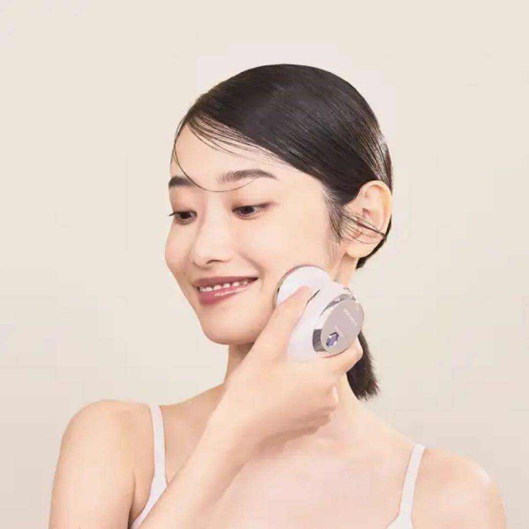 【新品・未使用】DOCTORAIR リフトライザー BBI-01-WH 美顔器