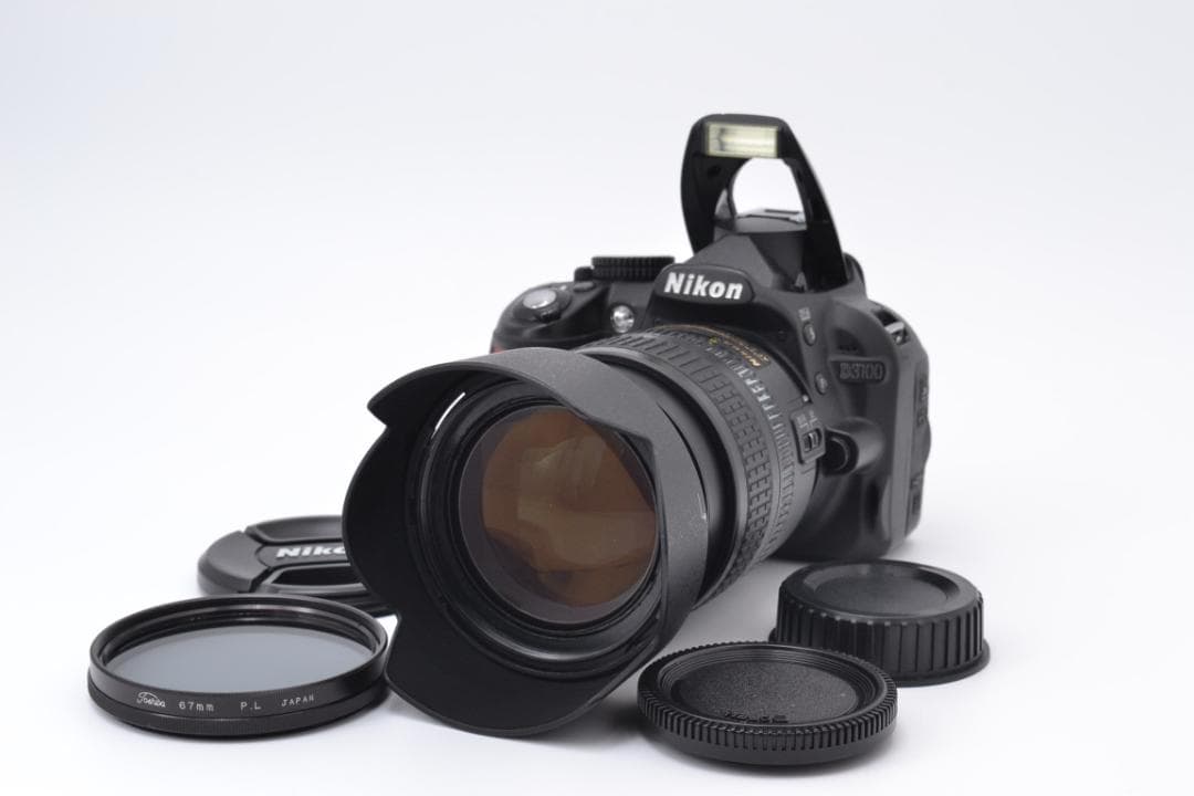 ニコン　Nikon D3100 + 18-70ｍｍ レンズセット スマホ転送ＯＫ