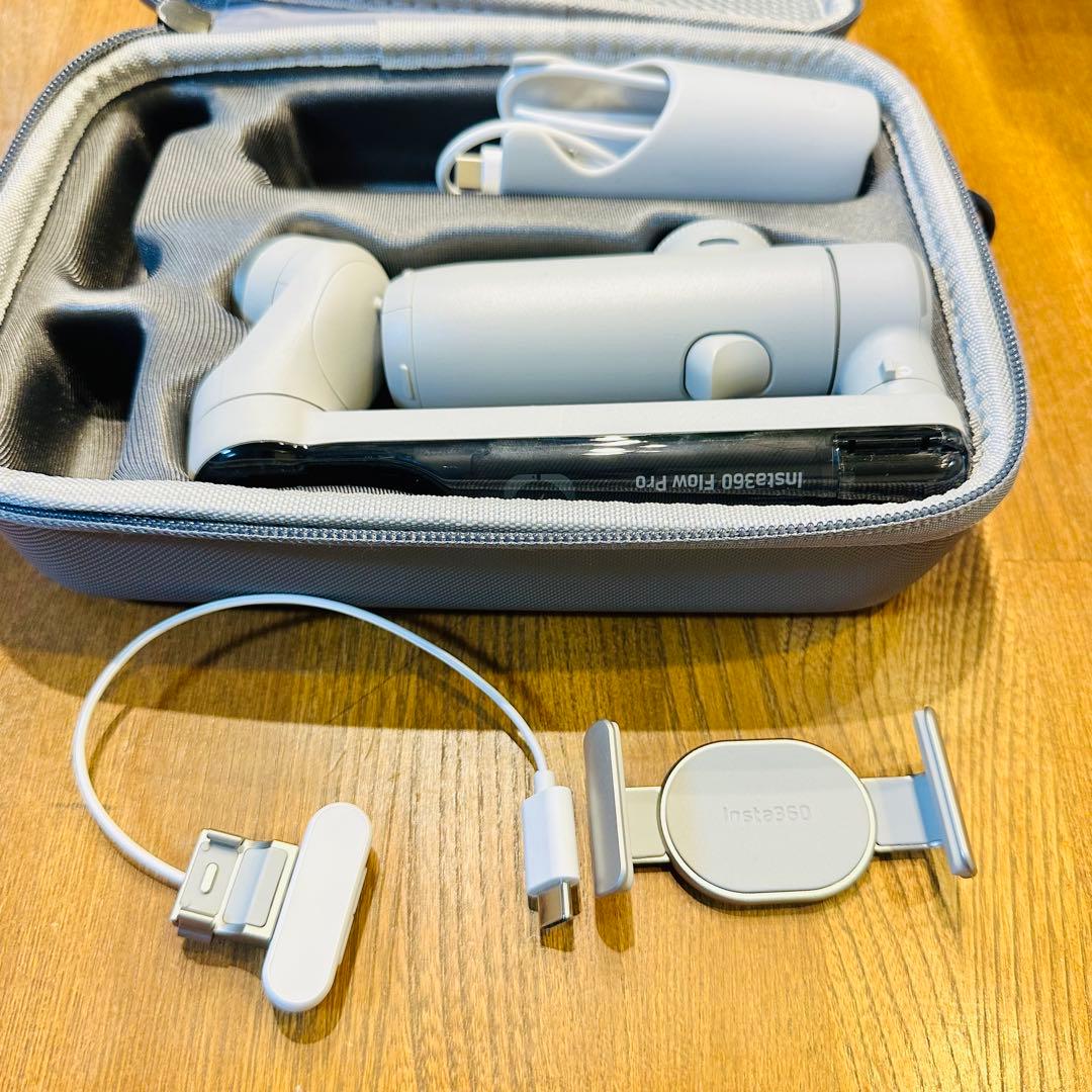 Insta360 Flow Pro 通常版　ジンバル