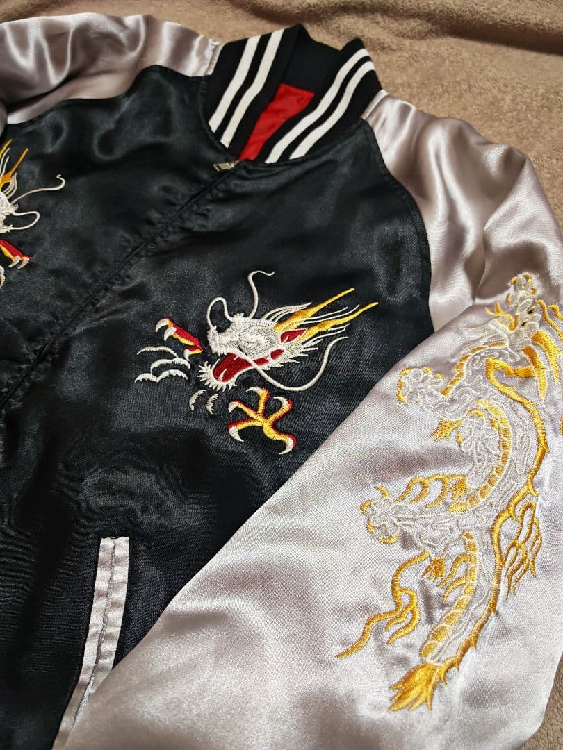 90S YOKOSUKA 日本 限定 スカジャン 鷲龍　サテン vintage