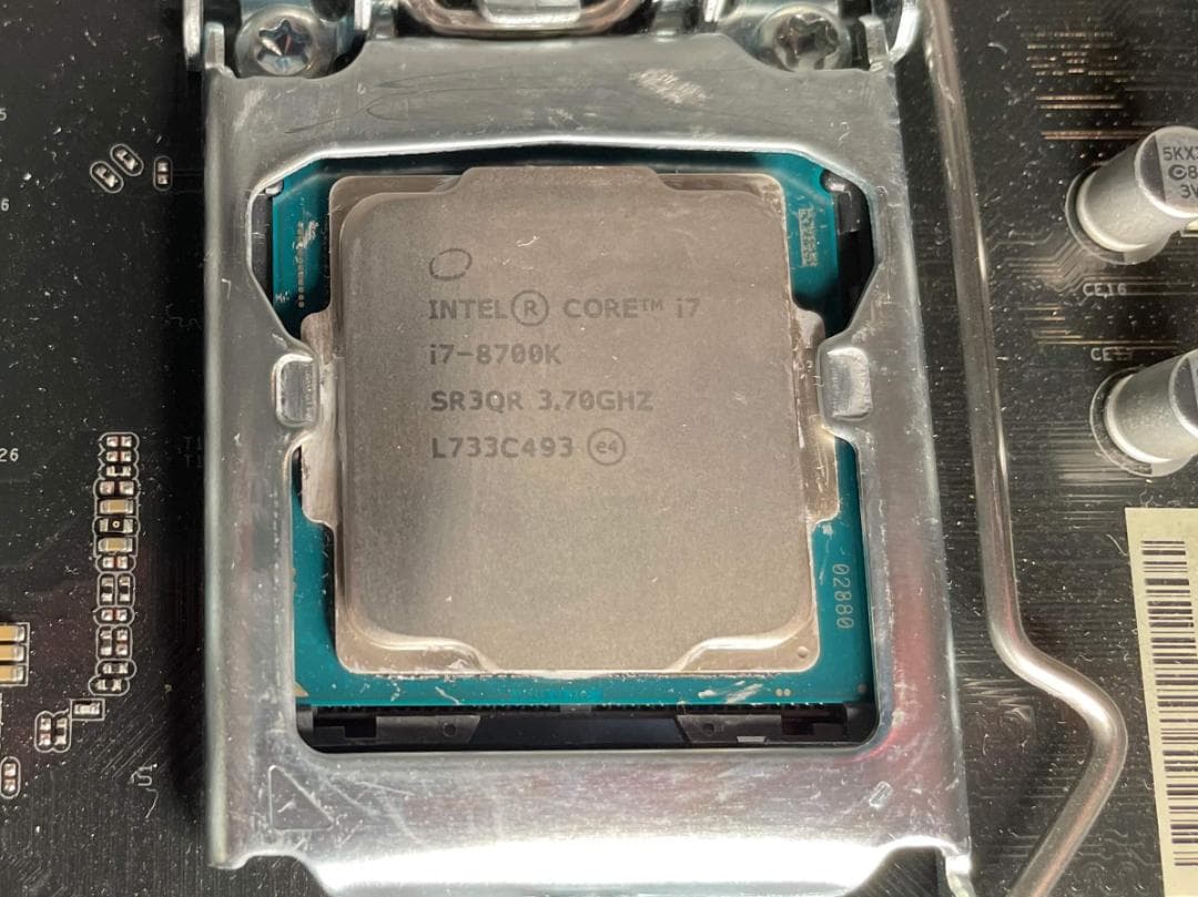 マザーボード Intel Core i7-8700K + ASRock Z370 Pro4