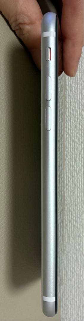 【美品・カメラ難あり】iPhone SE2 128GB SIMフリー