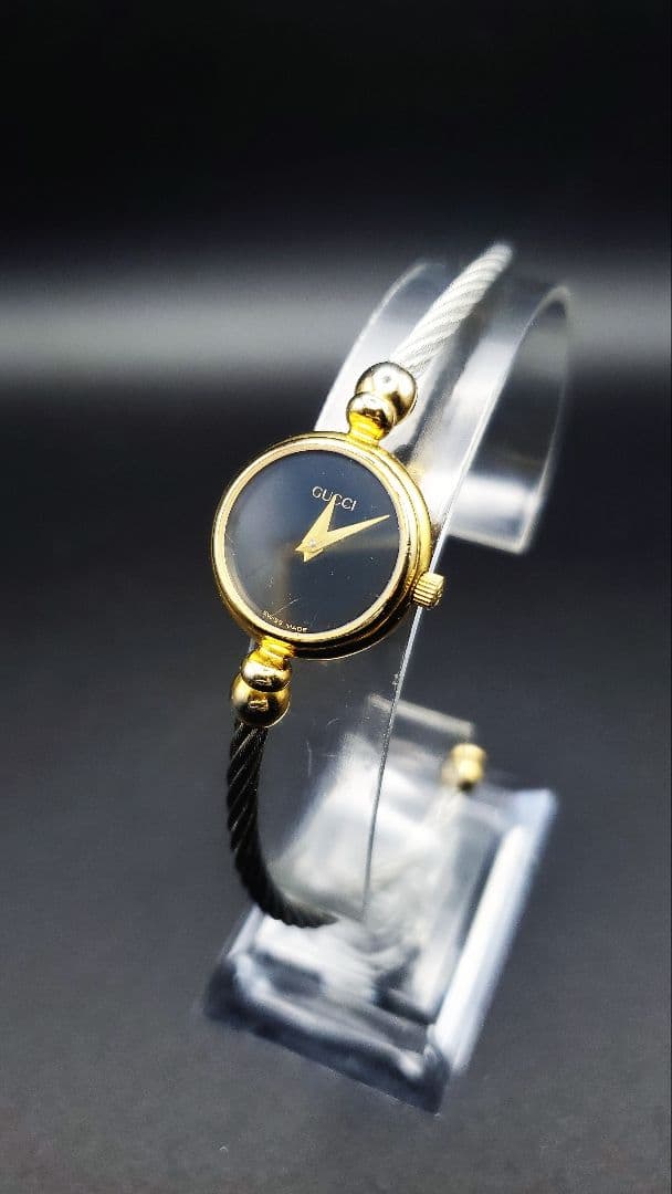 リ*ン様 【稼働品】元箱、説明書付き。　グッチ　GUCCI 2700.2.l