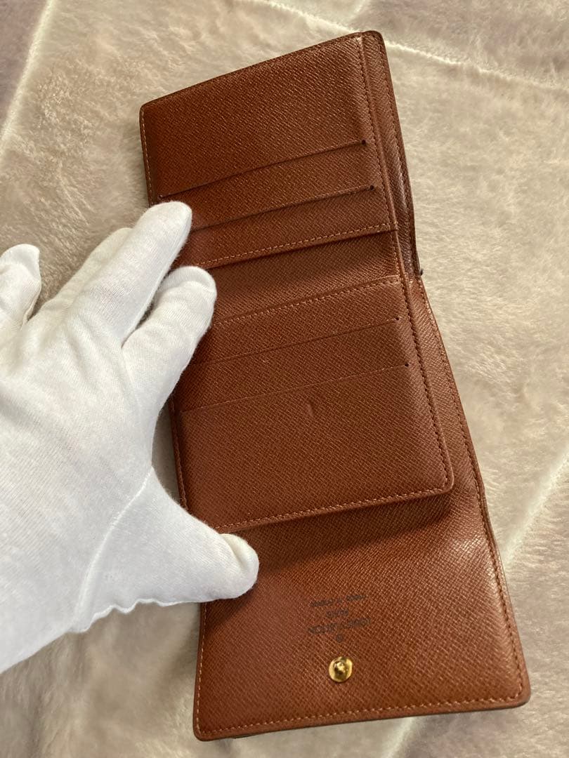 ルイヴィトン モノグラム ポルトモネ ビエ カルトクレディ 三つ折り財布