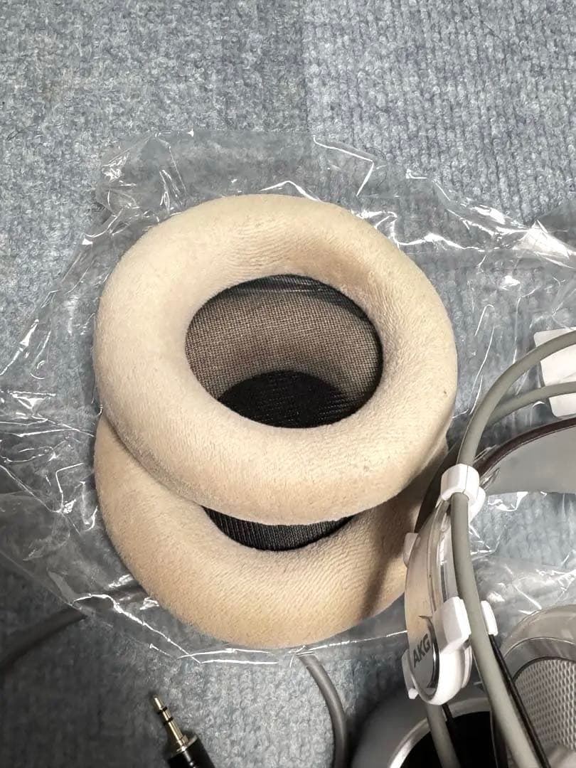 AKG K701 オープンバックヘッドフォン