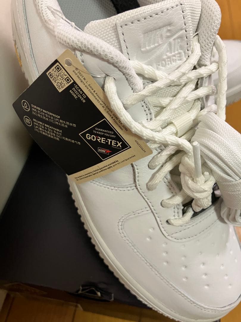 ナイキ　エアフォース1ゴアテックス　Summit White