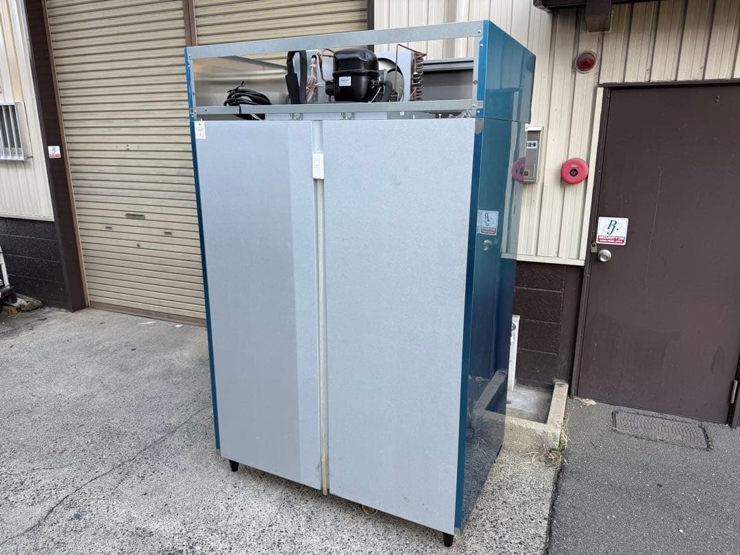 大和冷機　DAIWA　縦型冷蔵庫　２００V　厨房　飲食店　４４３CD-NP