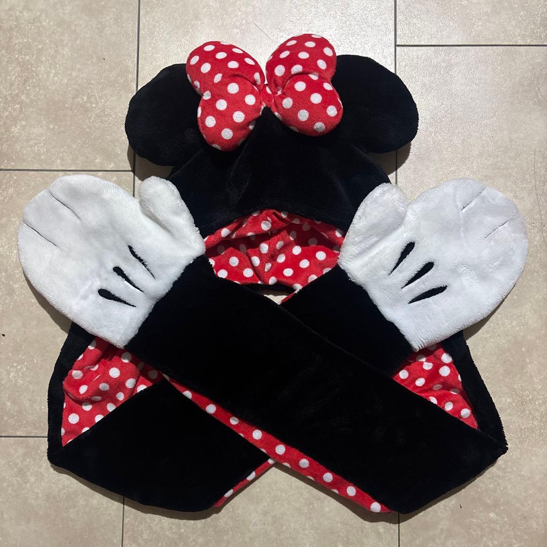 ディズニー　ミニーマフラーキャップ