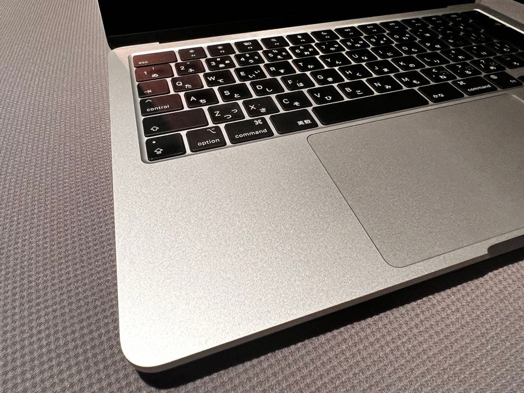 h*i様 【美品】MacBook Air M2 8GB