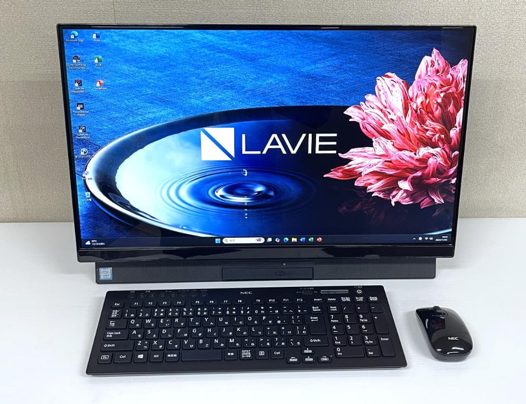 NEC　LAVIE　23.8型　Core i7　16GB　SSD　Blu-ray
