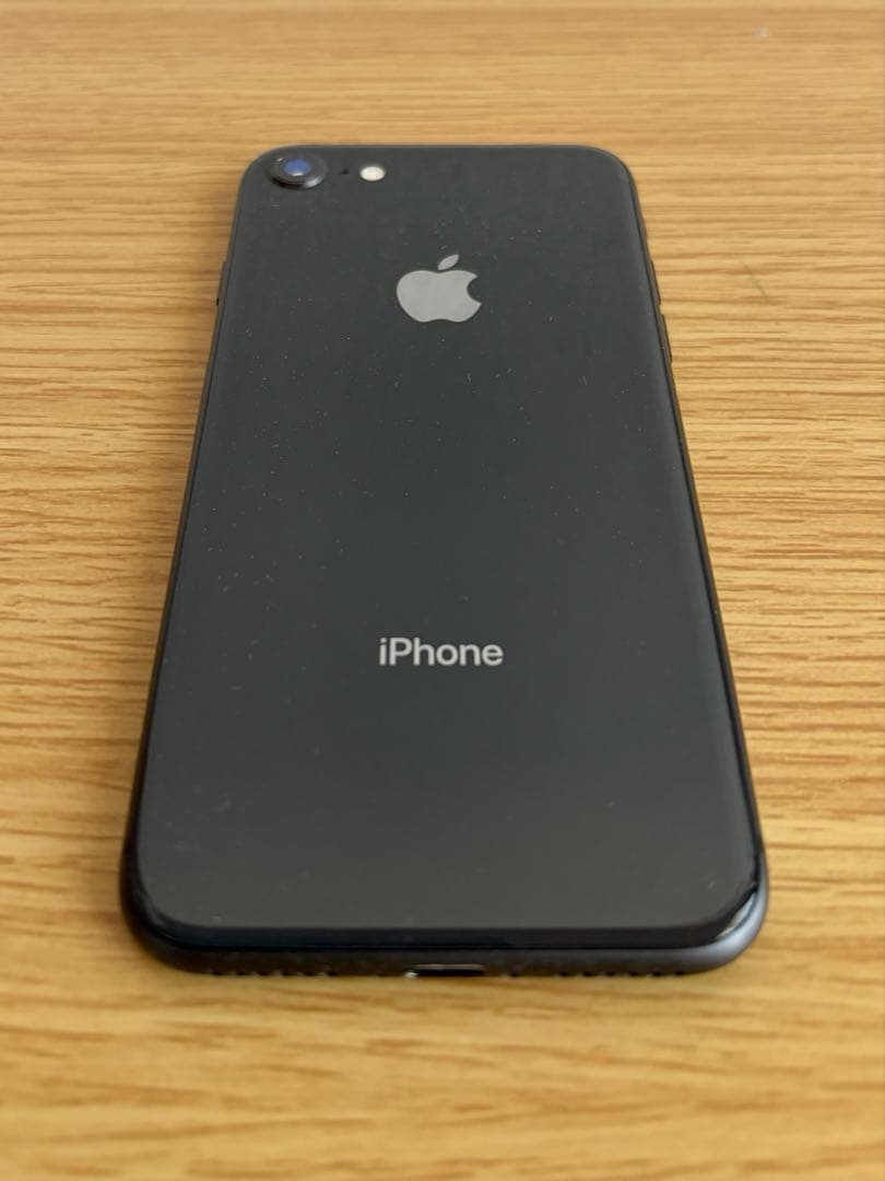 Apple iPhone 8ブラック 本体 64GB