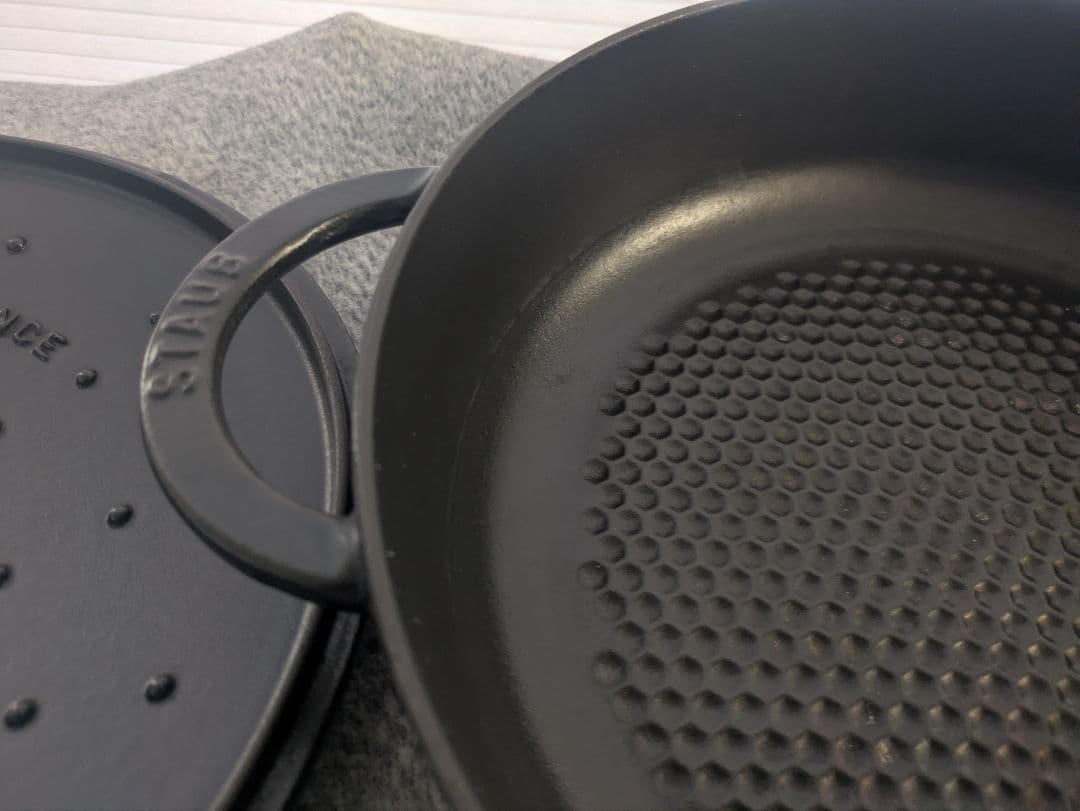 金曜日まで2000円引きstaub ニダベイユ　28センチ　ブラック