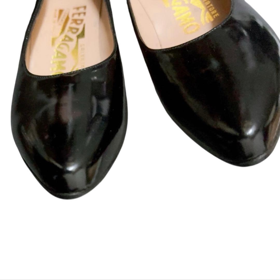 未使用 フェラガモ ブラック22.5㎝ エナメル