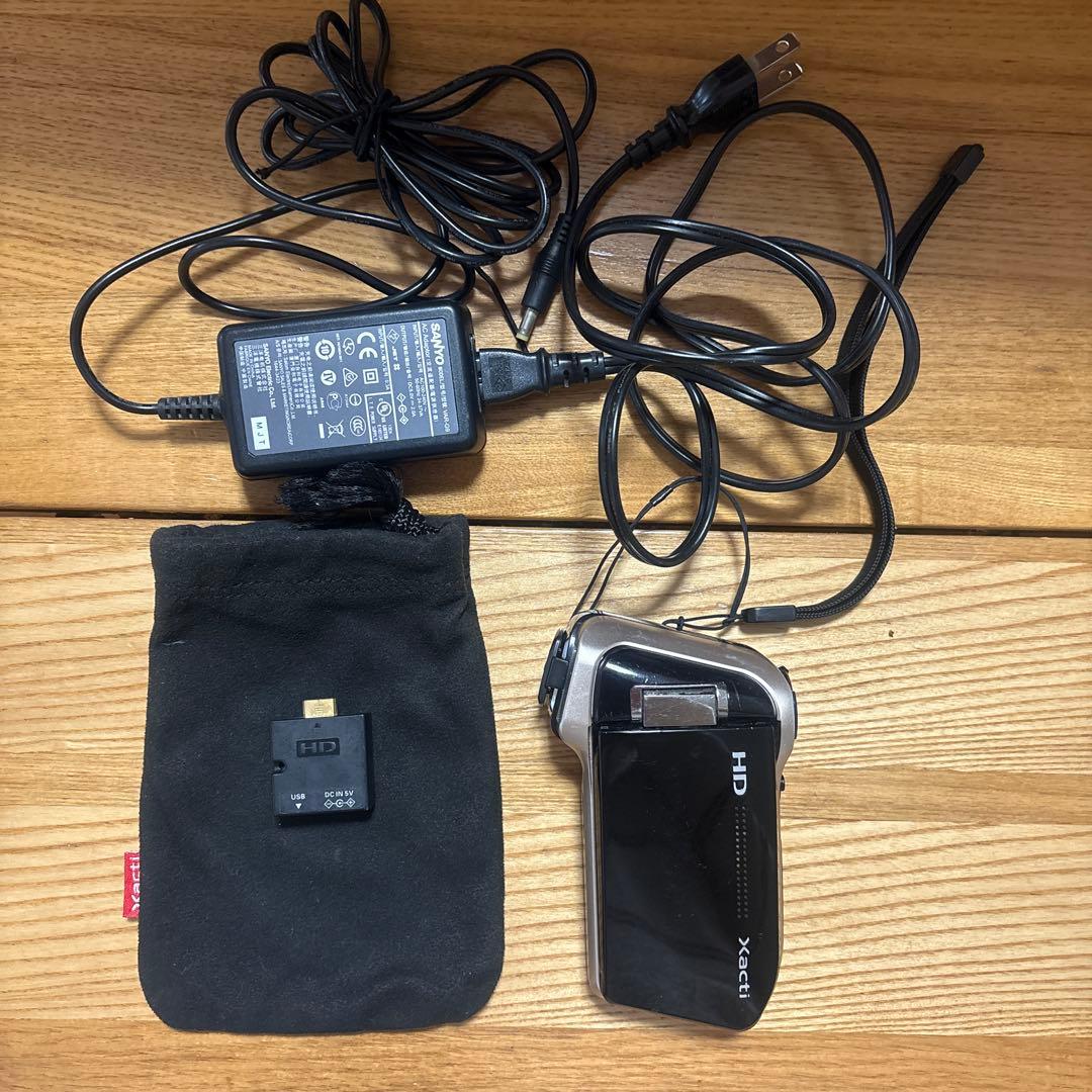 美品Sanyo Xacti DMX-HD800　デジタルムービーカメラ