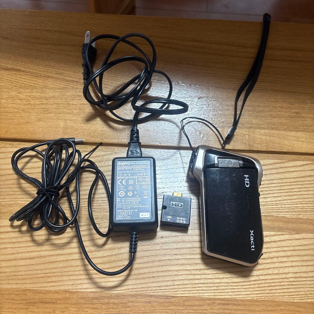 美品Sanyo Xacti DMX-HD800　デジタルムービーカメラ