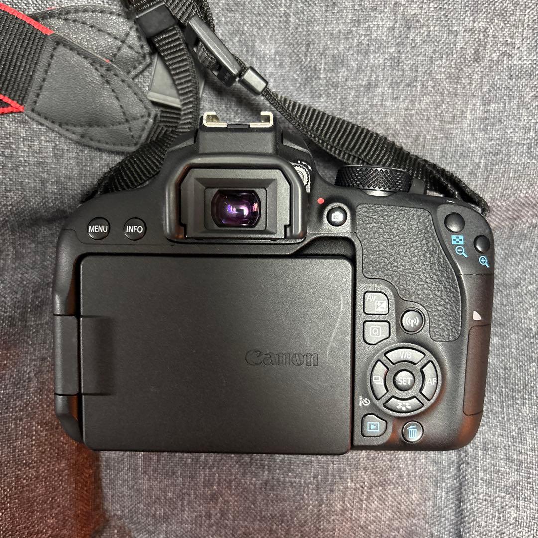 Canon EOS Kiss X9i 本体と付属品