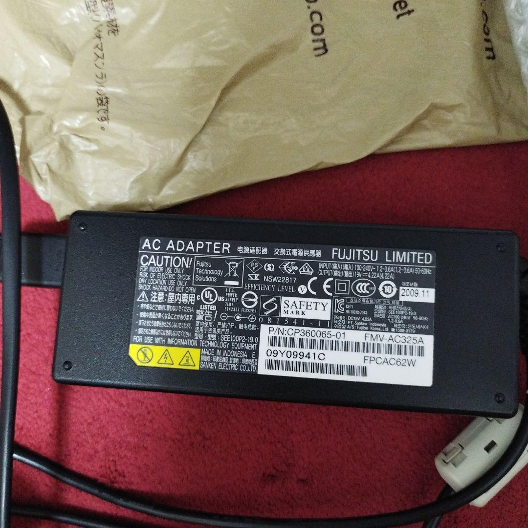 Fujitsu FMV-BIBLO 中古ノートPC 15.6インチ