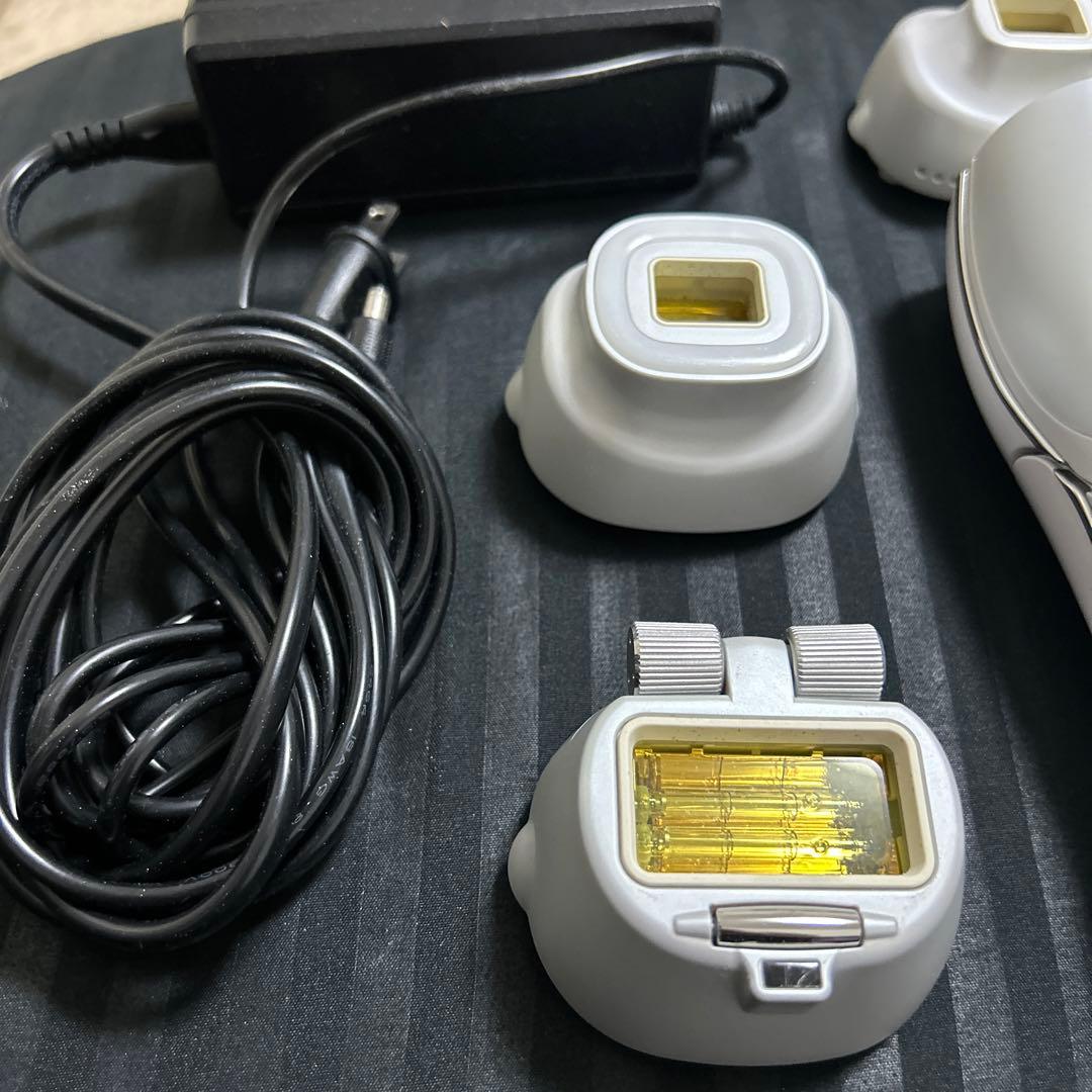 値下げ中YAMAN 脱毛器脱毛器】レイボーテR フラッシュ