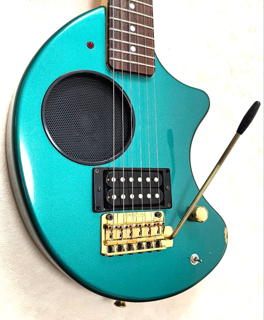【美品】ZO-3 芸達者 MG ターコイズ アンプ内蔵ミニギター 専用ケース付き