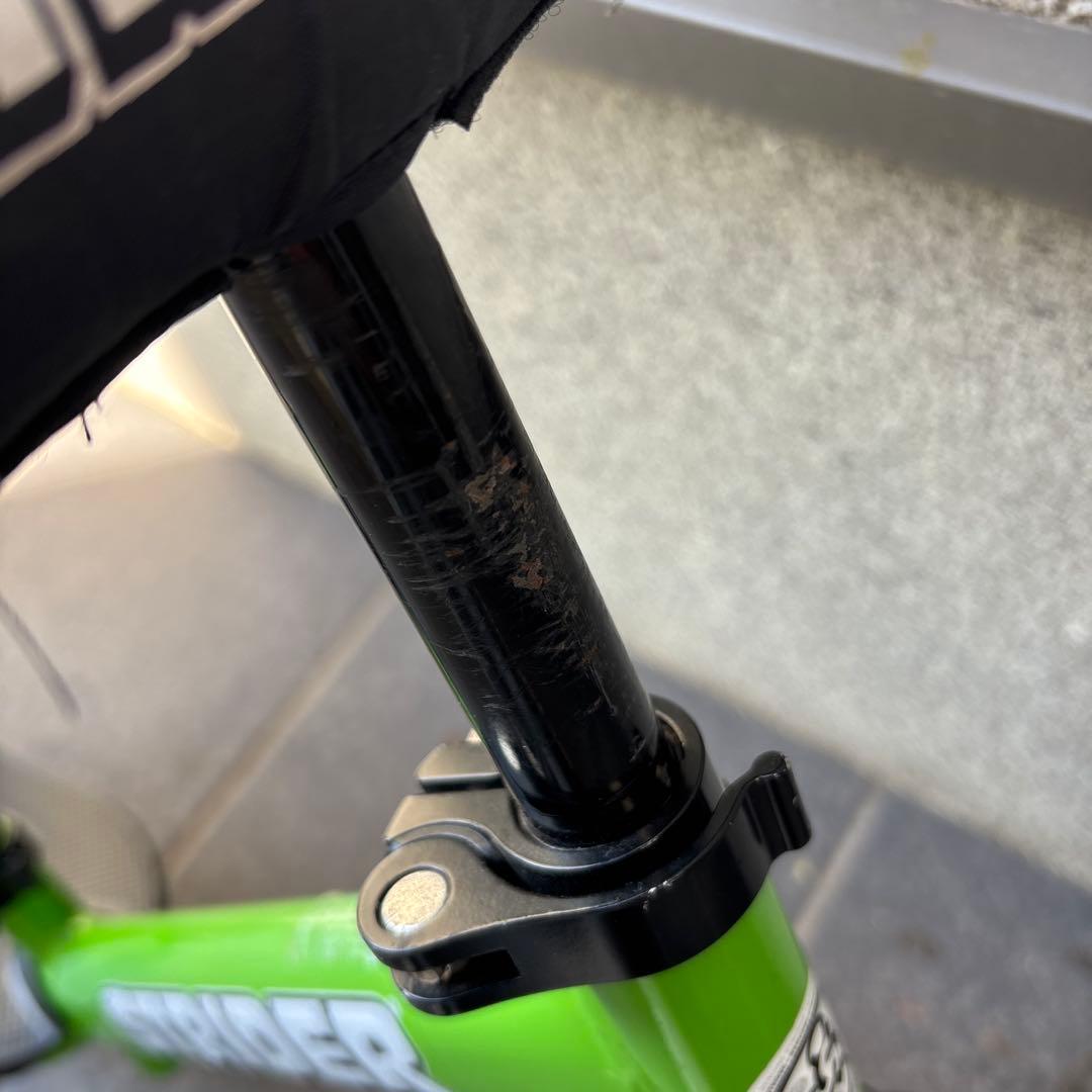 STRIDER スポーツ　バランスバイク ペダル無し 12インチ　グリーン