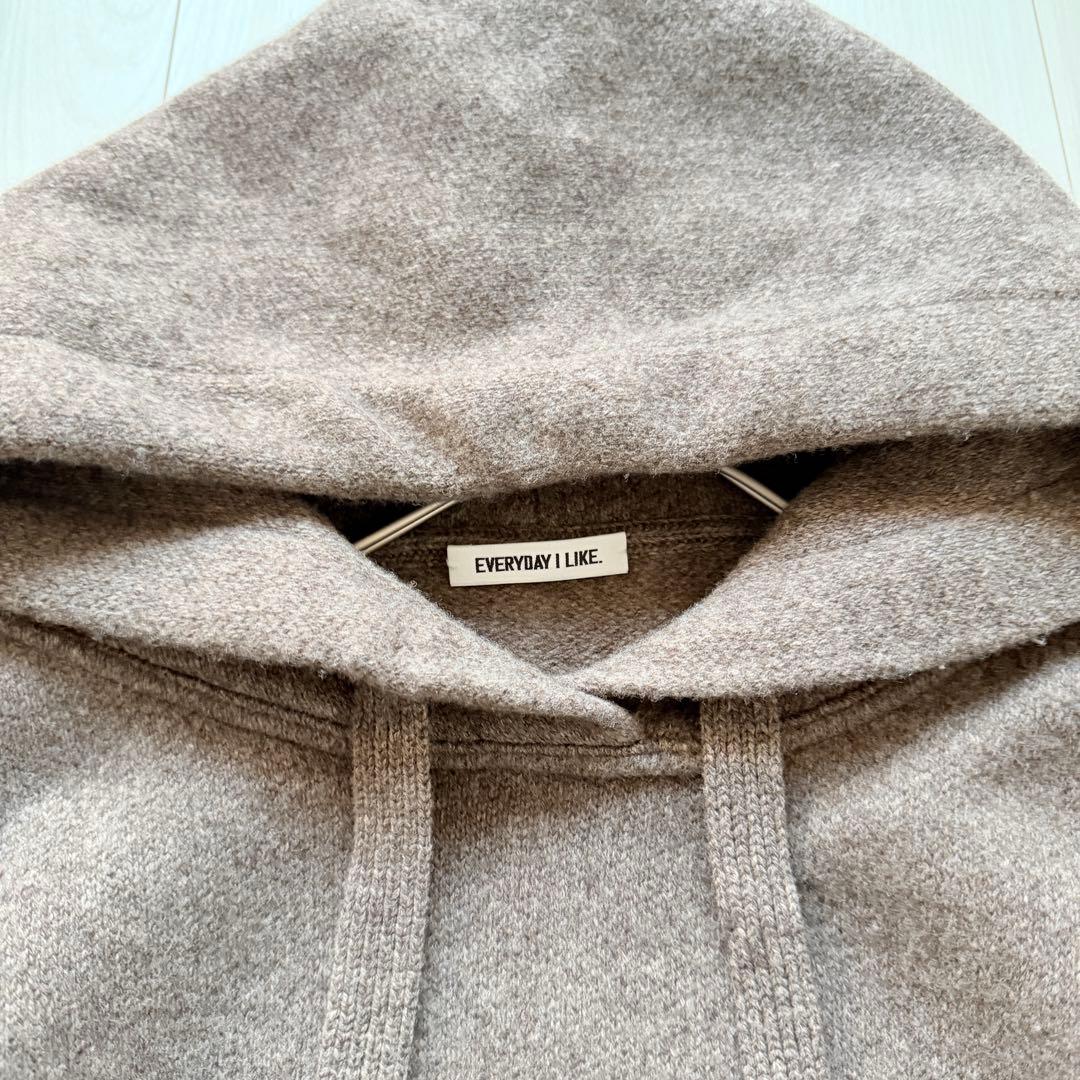 美品・完売品✨ドゥーズィエムクラス　Knitted フーディー　ニット　ブラウン