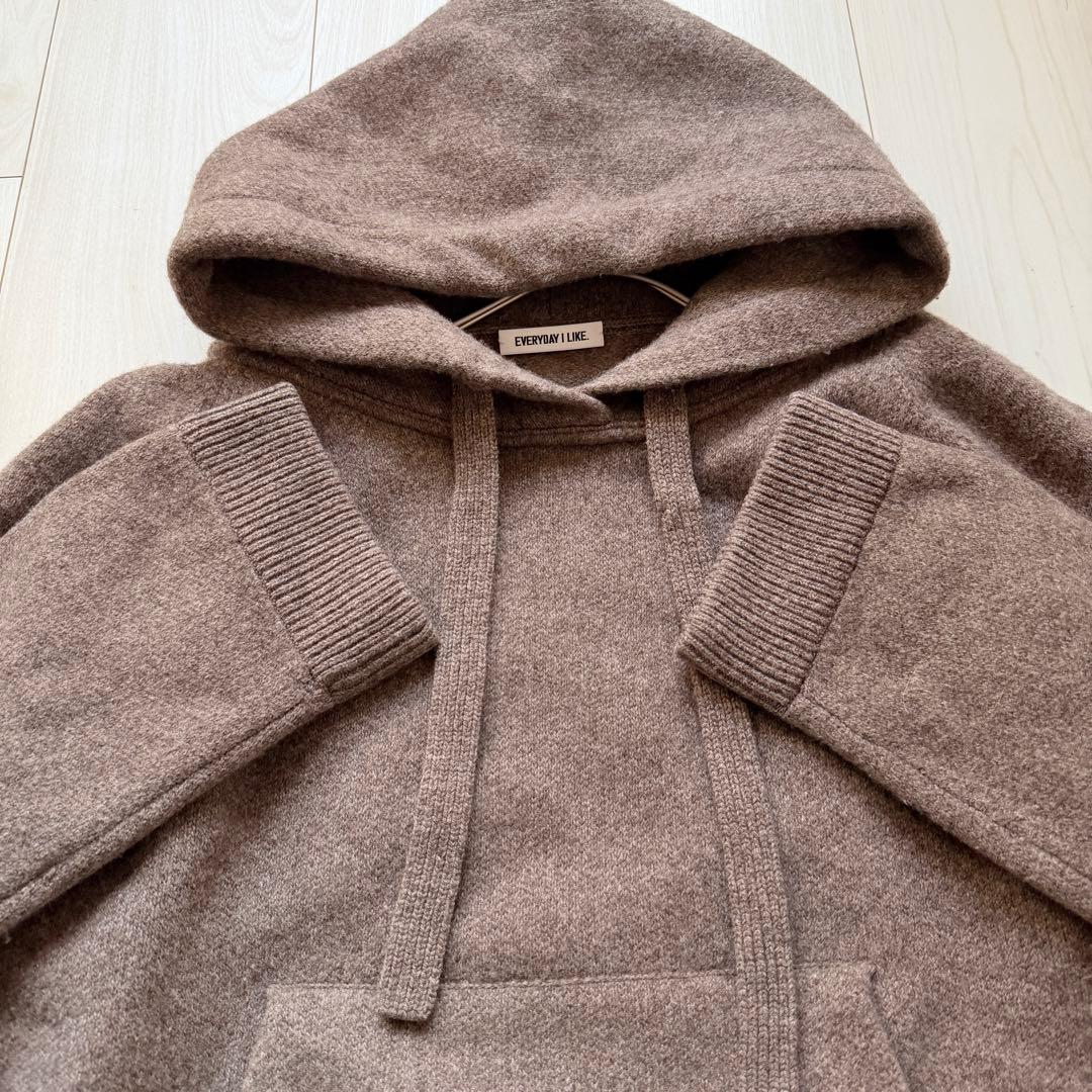 美品・完売品✨ドゥーズィエムクラス　Knitted フーディー　ニット　ブラウン