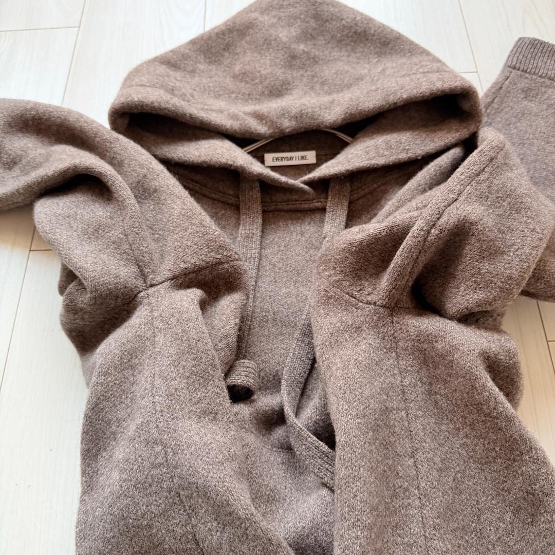 美品・完売品✨ドゥーズィエムクラス　Knitted フーディー　ニット　ブラウン