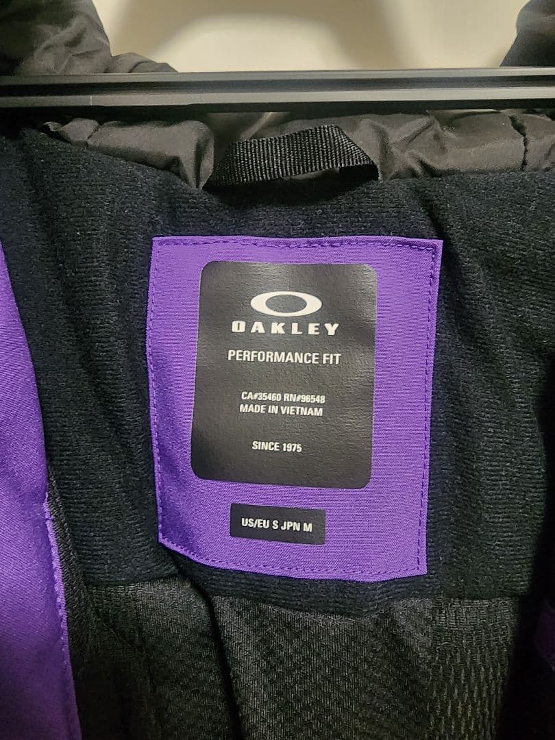 オークリー スノーボードジャケット TNP BZI 紫黒 Mサイズ