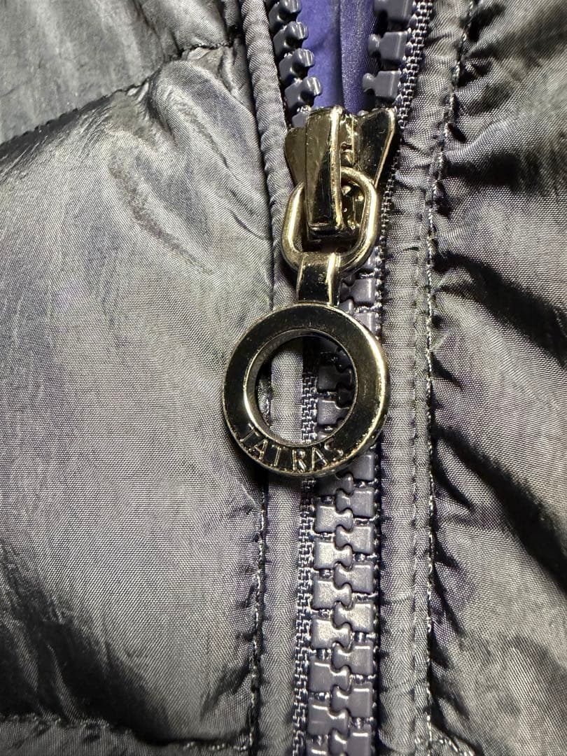 早い者勝ち　TATRAS ポリテアマネイビーダウン タトラスPOLITEAMA紺