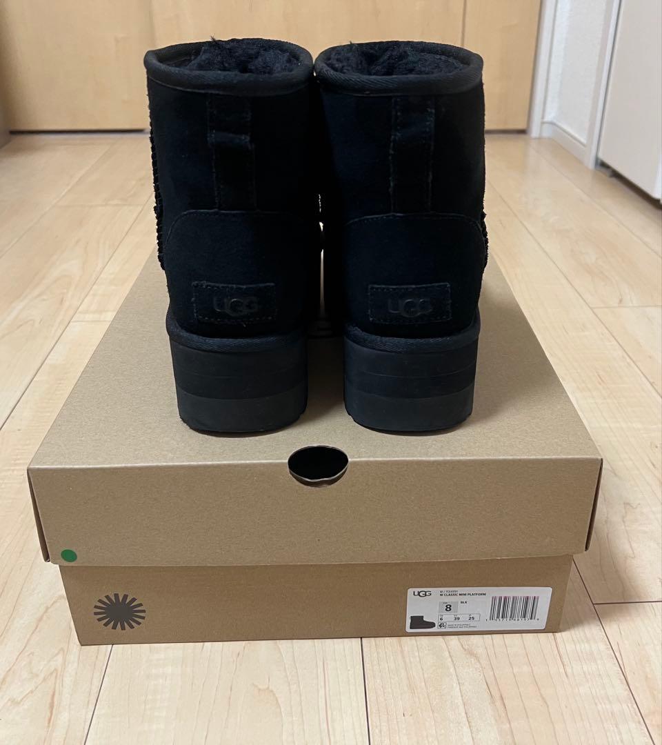 週末限定★UGG クラシックミニ　黒　厚底　暖かい♡ ブーツ