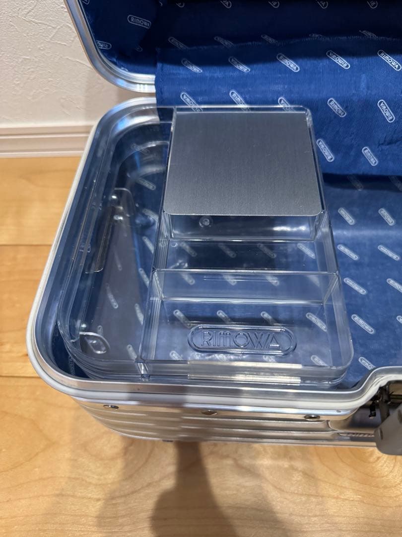 RIMOWA ビューティーケース　ヴァニティ