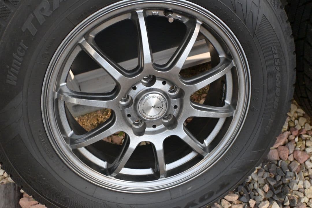 スタッドレスタイヤ・ホイール4本セット　中古　アルファード