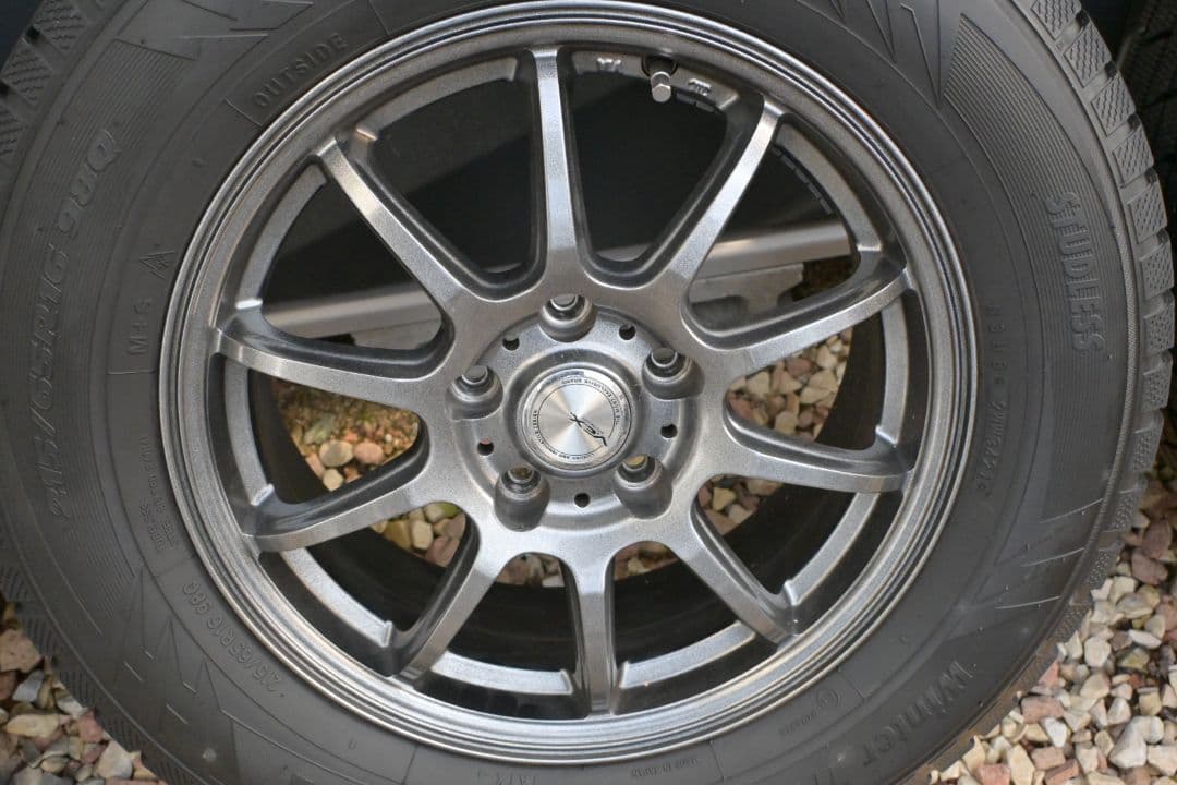 スタッドレスタイヤ・ホイール4本セット　中古　アルファード