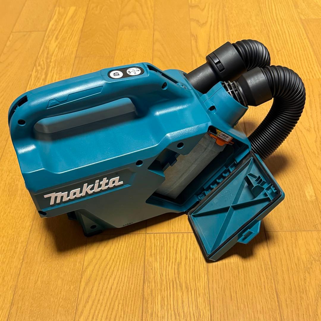 マキタ　CL121D 10.8V充電式クリーナ　ソフトケース付