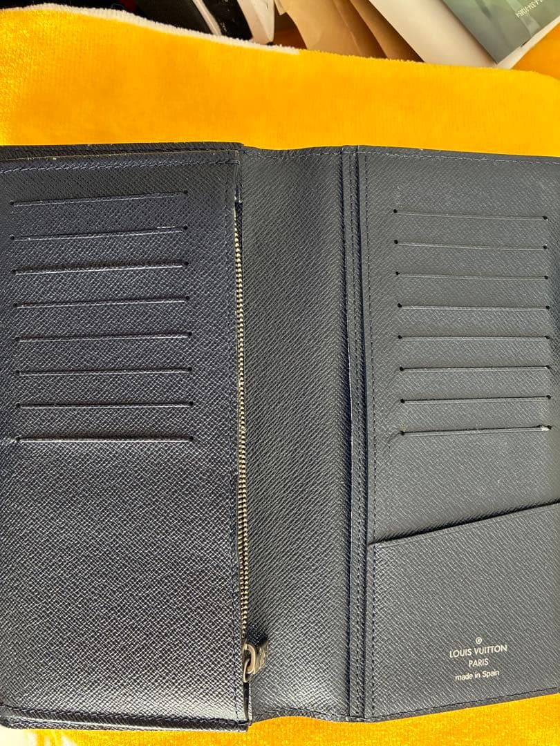 LOUIS VUITTON ルイヴィトン アジェンダポッシュ エピ 長財布