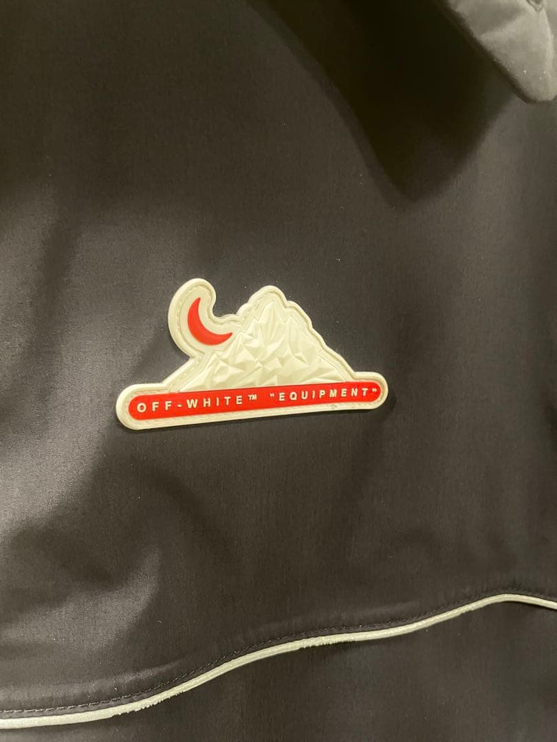 【美品】Off-White ナイロンマウンテンパーカー　ジャケット オフホワイト