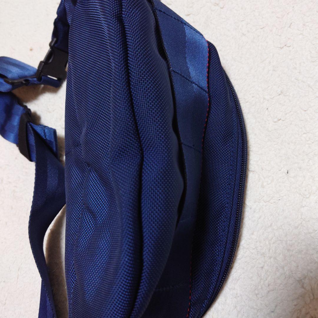 希少ブリーフィング × ビームスプラス別注モバイルポッドショルダーボディバック