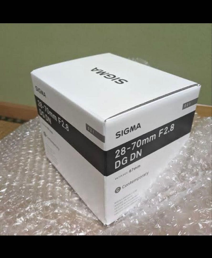 28-70mm f2.8 DG DN ズームレンズ ライカLマウント