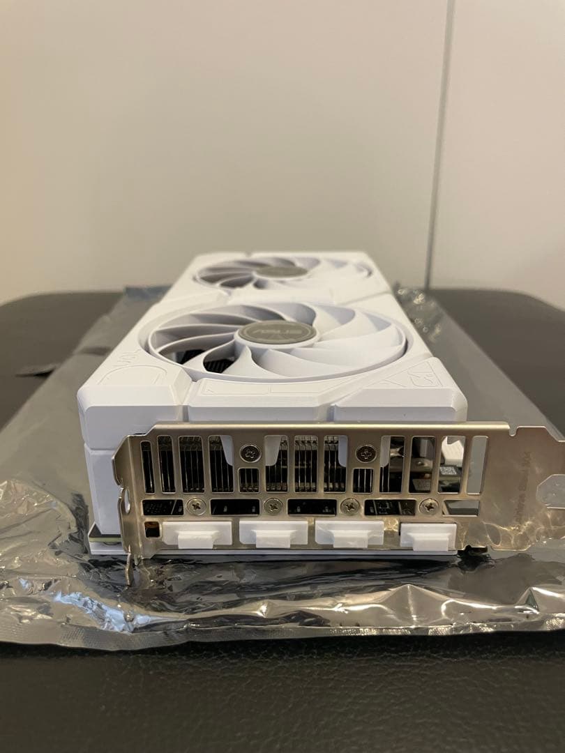 グラフィックボード・グラボ・ビデオカード ASUS DUAL-RTX4060TI-O8G-EVO-WHITE