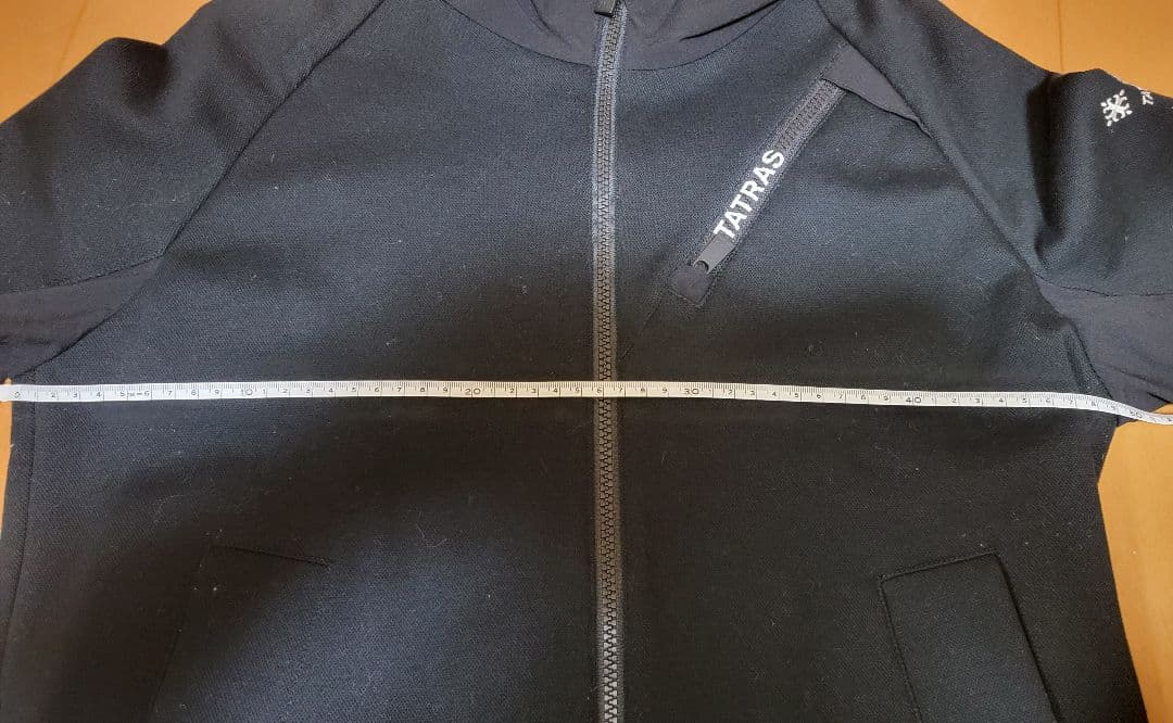 TATRAS 【タトラス】ブラック ジャケット　ジップアップパーカー　春秋