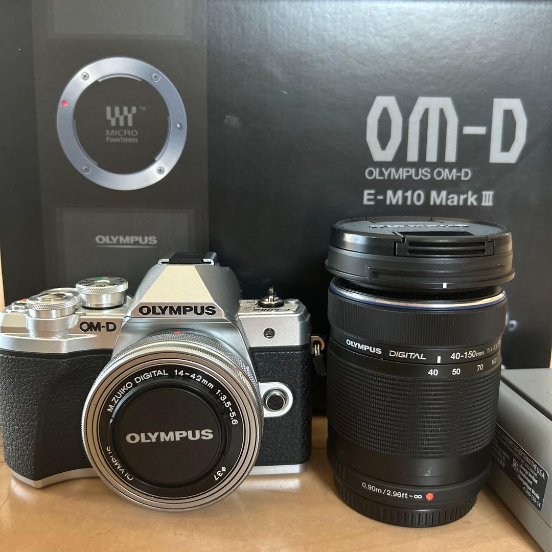 OLYMPUS E-M10 Mark III ダブルレンズセット