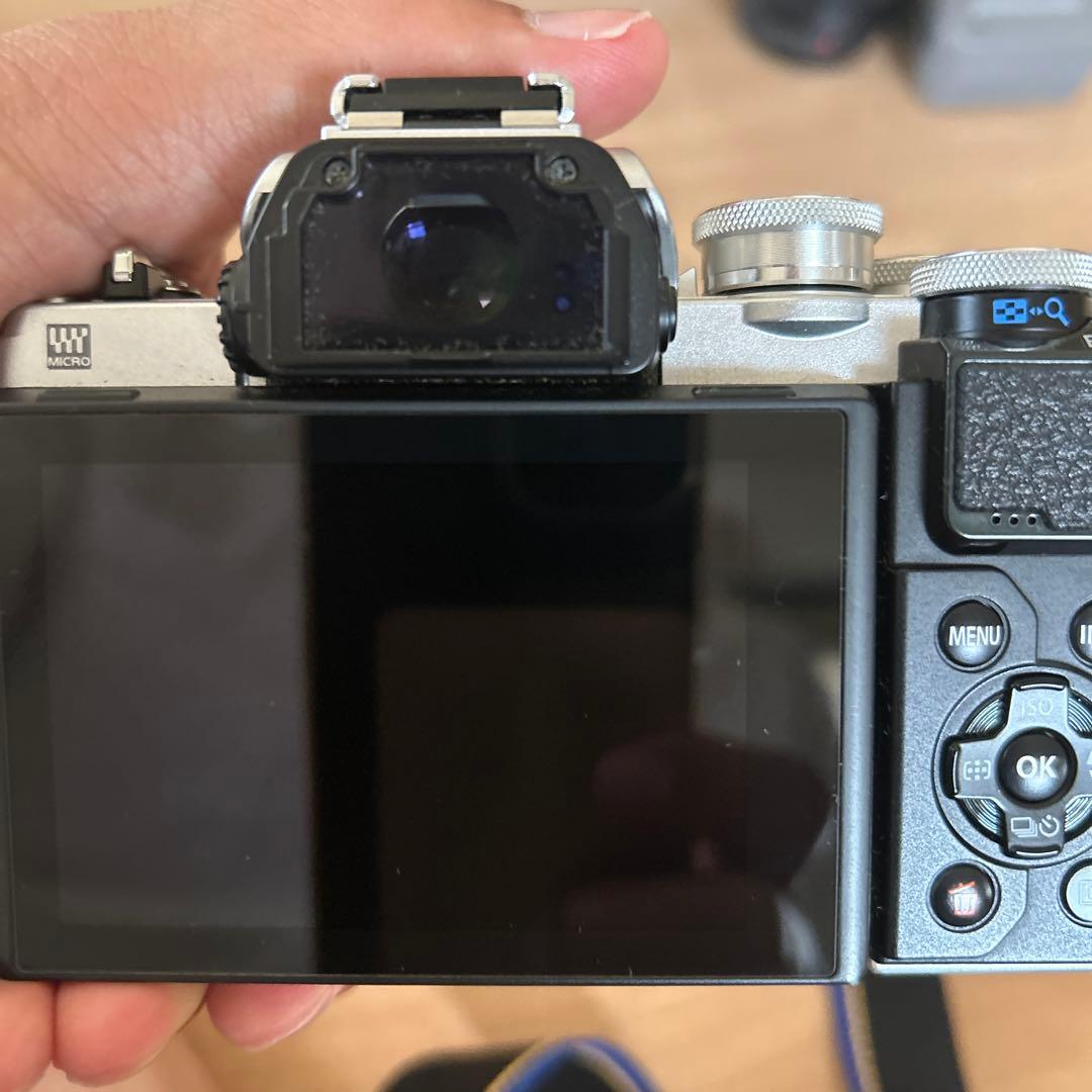 OLYMPUS E-M10 Mark III ダブルレンズセット