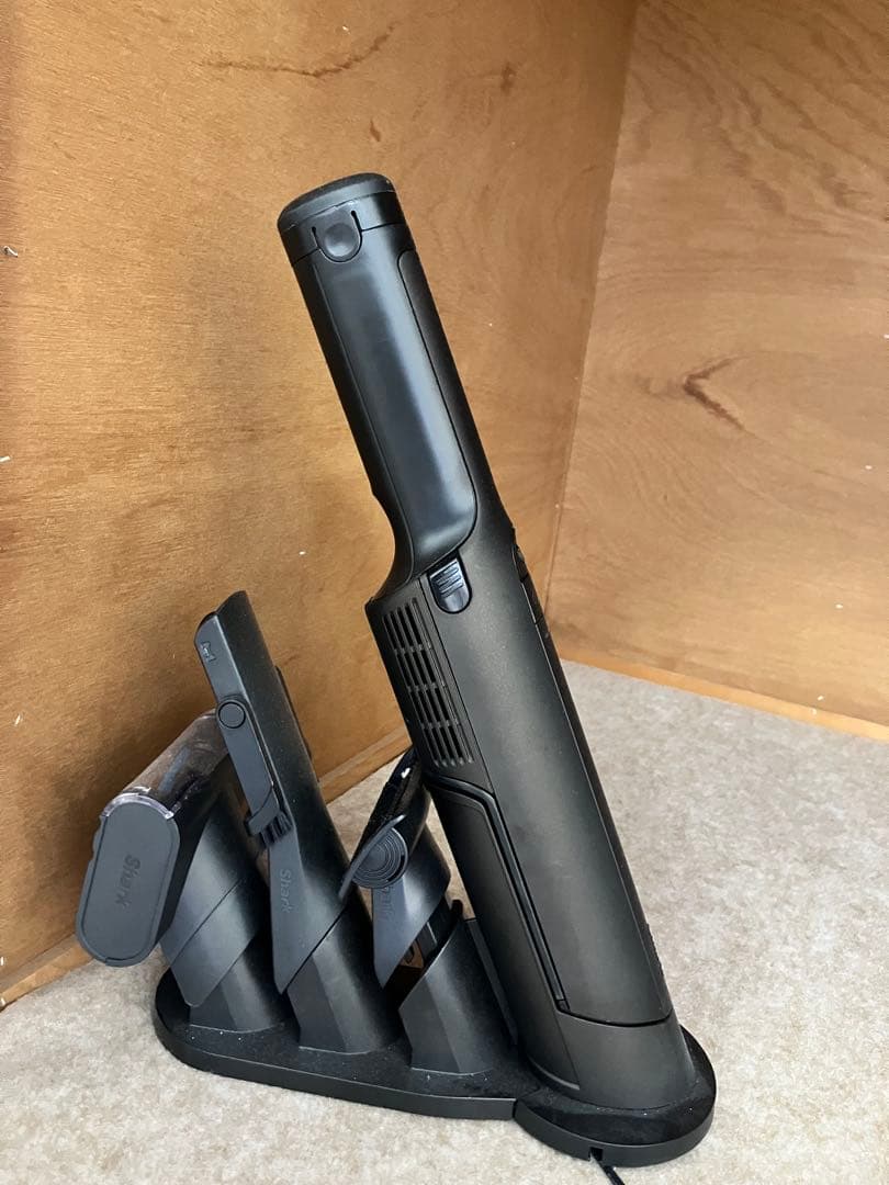 Shark ハンディクリーナー 型式WV405J ダークチョコレート