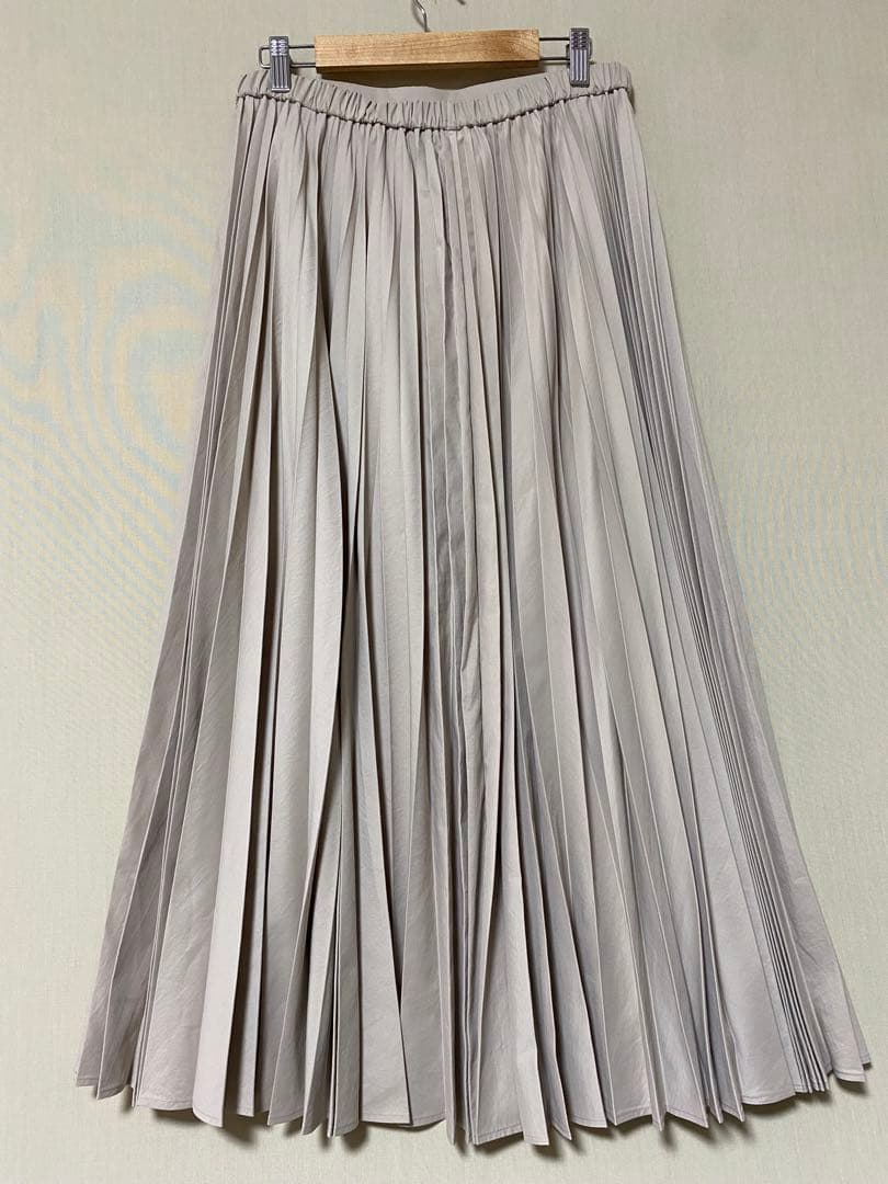 23区　CanCam11月号掲載　パウダリータイプライター プリーツ スカート