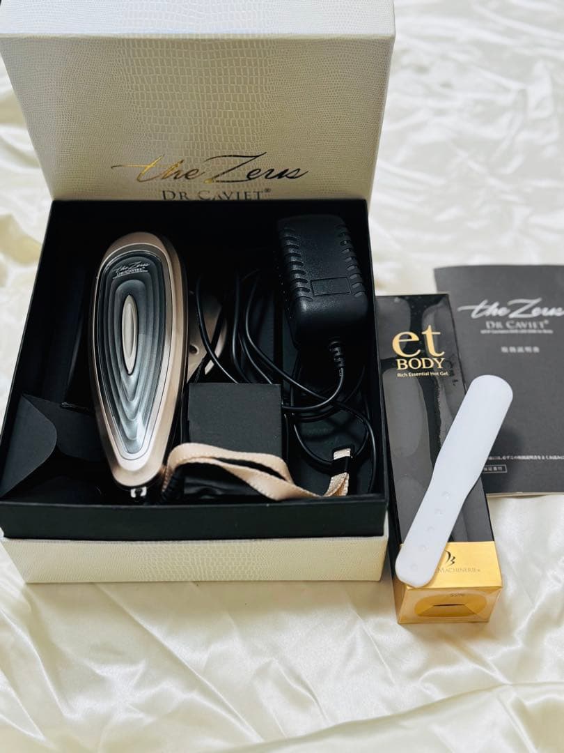 ドクターキャビエットゼウス　EMS美容機器