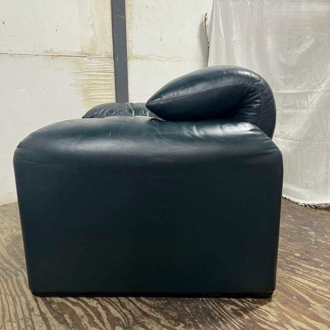 Cassinaカッシーナ 675 MARALUNGAマラルンガ 1人掛けソファ