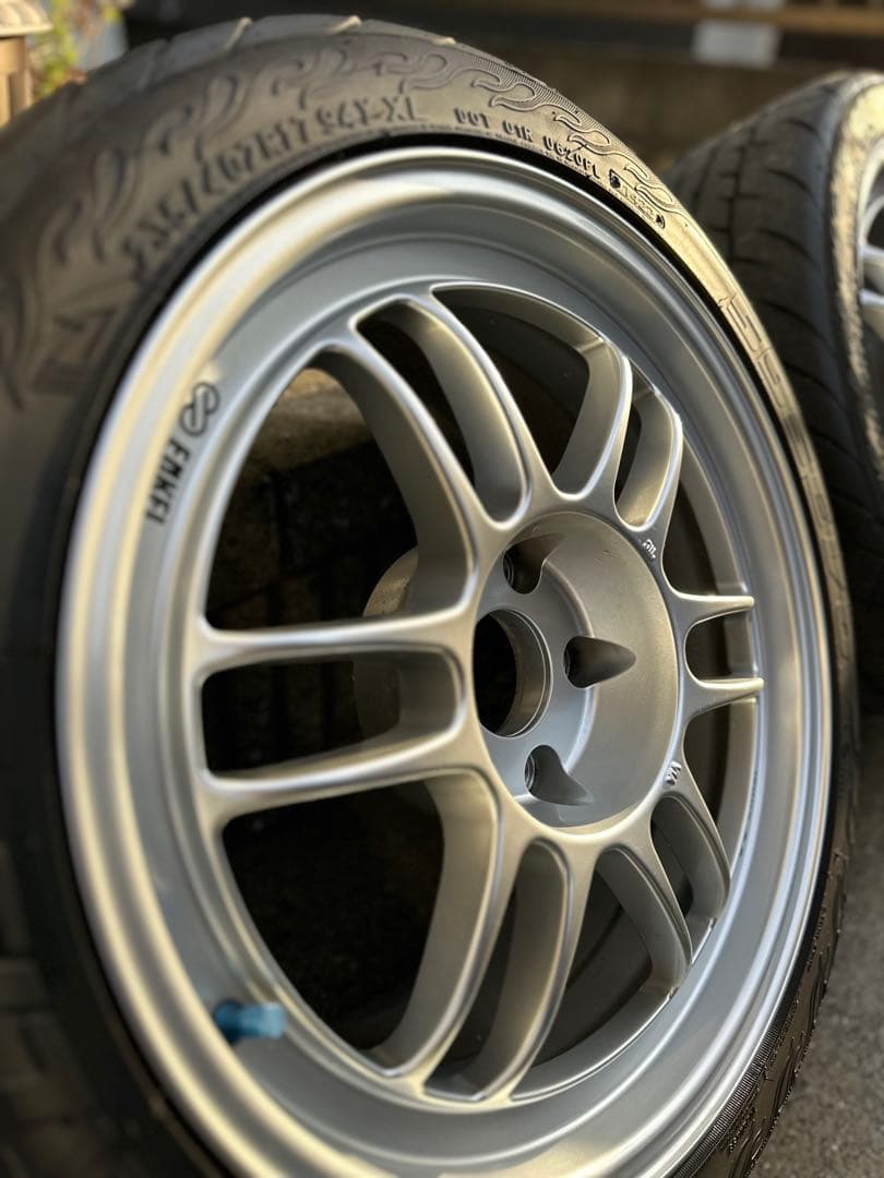 ENKEI RPF1シルバー 17インチ 8.5J 5H114.3 +30