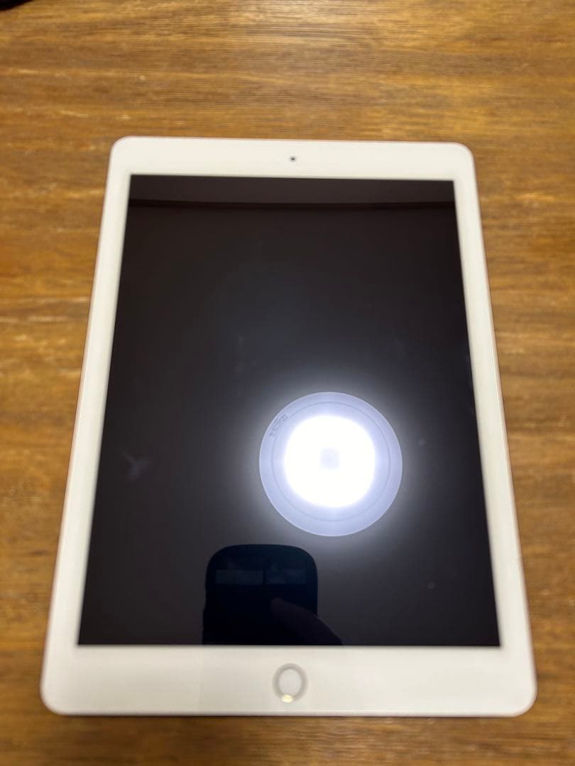 美品　Apple iPad Air 2 Wi-Fi 64GB Gold 本体