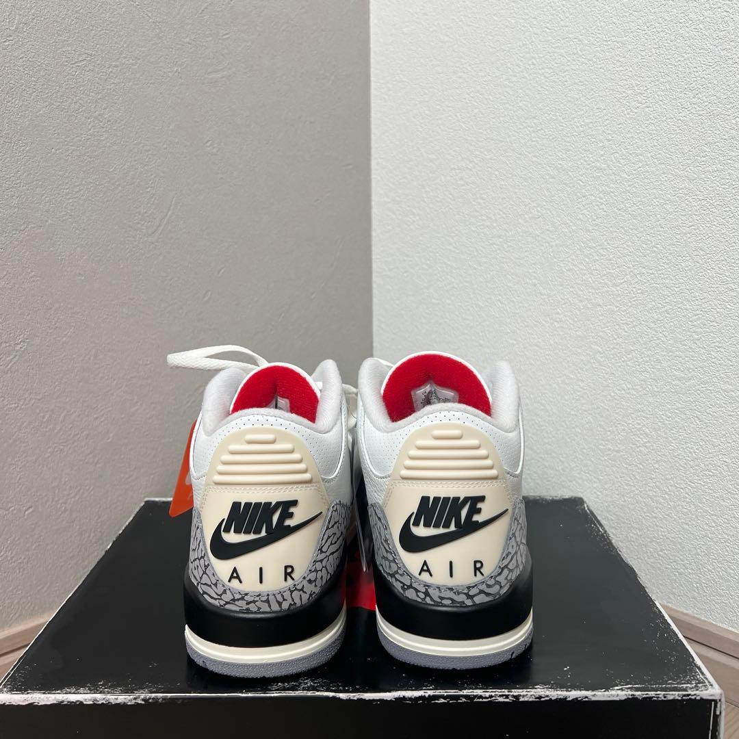 ナイキ エアジョーダン3 レトロ ホワイトセメント リイマジンド