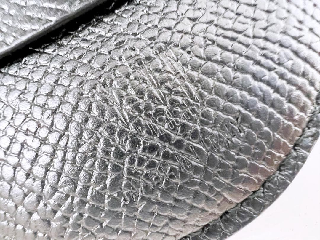 未使用保管　美品　ダンヒル　カドガン　ロゴ　フラップ　ケース